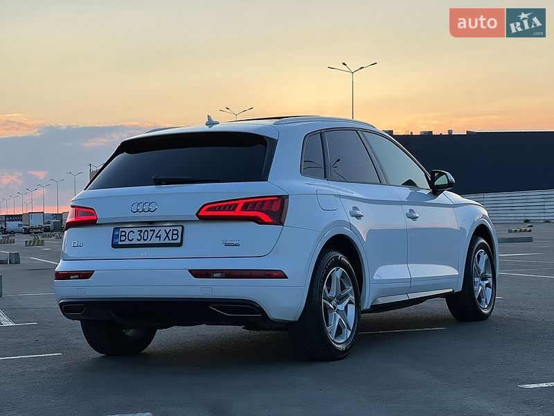 Внедорожник / Кроссовер Audi Q5 2017 в Львове