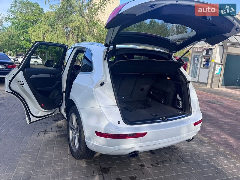 Внедорожник / Кроссовер Audi Q5 2014 в Киеве