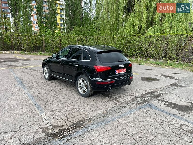 Внедорожник / Кроссовер Audi Q5 2016 в Ровно