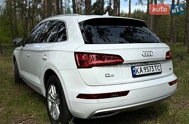 Внедорожник / Кроссовер Audi Q5 2020 в Киеве