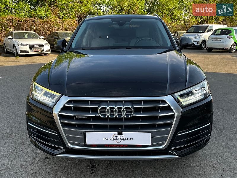 Внедорожник / Кроссовер Audi Q5 2018 в Луцке