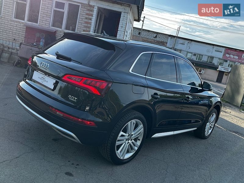 Внедорожник / Кроссовер Audi Q5 2018 в Луцке