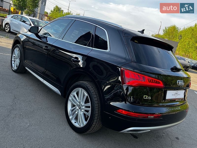 Внедорожник / Кроссовер Audi Q5 2018 в Луцке