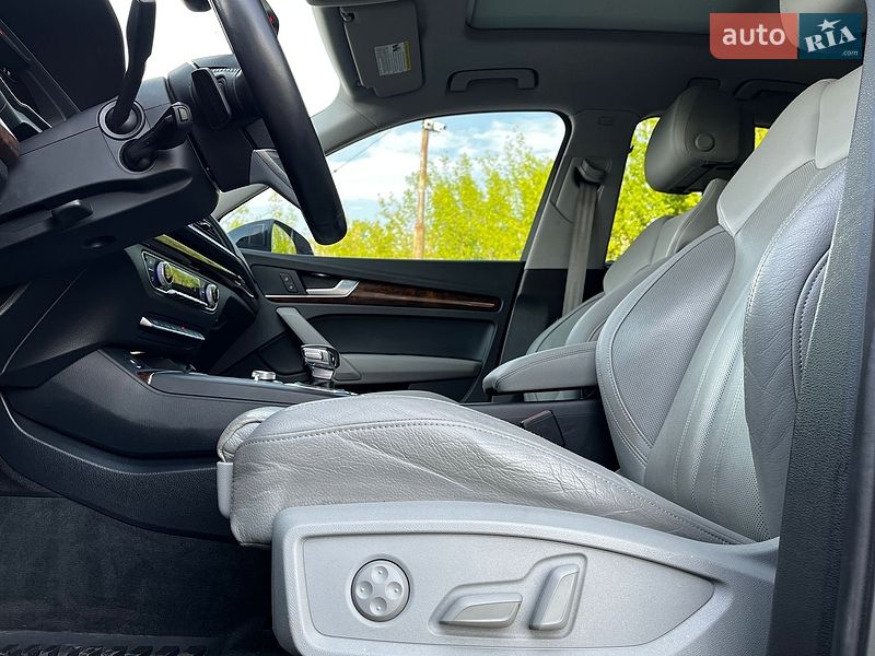 Внедорожник / Кроссовер Audi Q5 2018 в Луцке