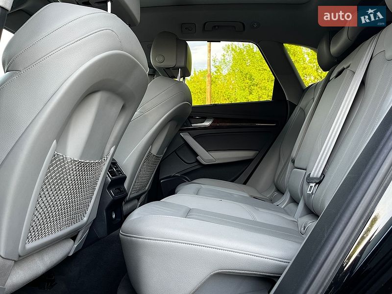 Внедорожник / Кроссовер Audi Q5 2018 в Луцке