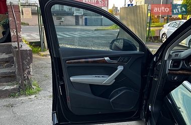 Внедорожник / Кроссовер Audi Q5 2018 в Луцке