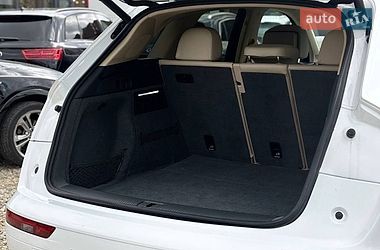 Внедорожник / Кроссовер Audi Q5 2016 в Стрые