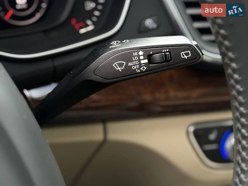 Внедорожник / Кроссовер Audi Q5 2016 в Стрые