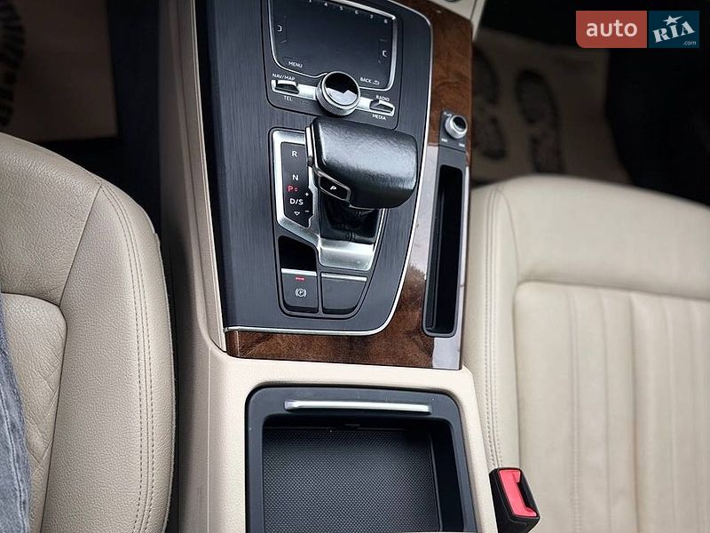 Внедорожник / Кроссовер Audi Q5 2016 в Стрые