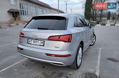 Внедорожник / Кроссовер Audi Q5 2017 в Рогатине
