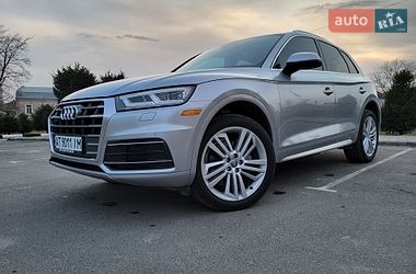 Внедорожник / Кроссовер Audi Q5 2017 в Рогатине