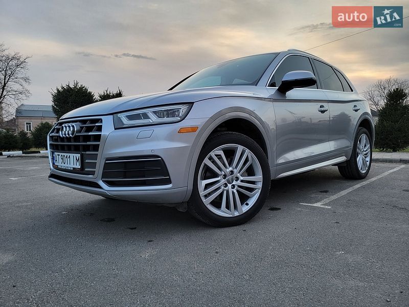 Внедорожник / Кроссовер Audi Q5 2017 в Рогатине