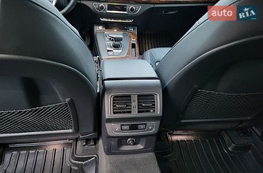 Внедорожник / Кроссовер Audi Q5 2017 в Рогатине
