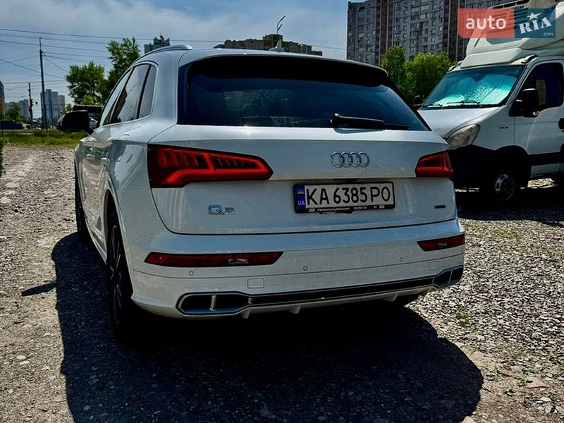 Внедорожник / Кроссовер Audi Q5 2019 в Киеве