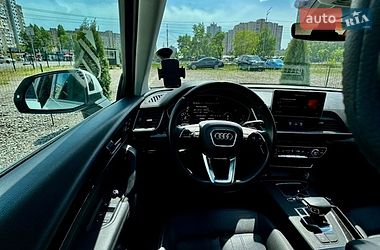 Внедорожник / Кроссовер Audi Q5 2019 в Киеве