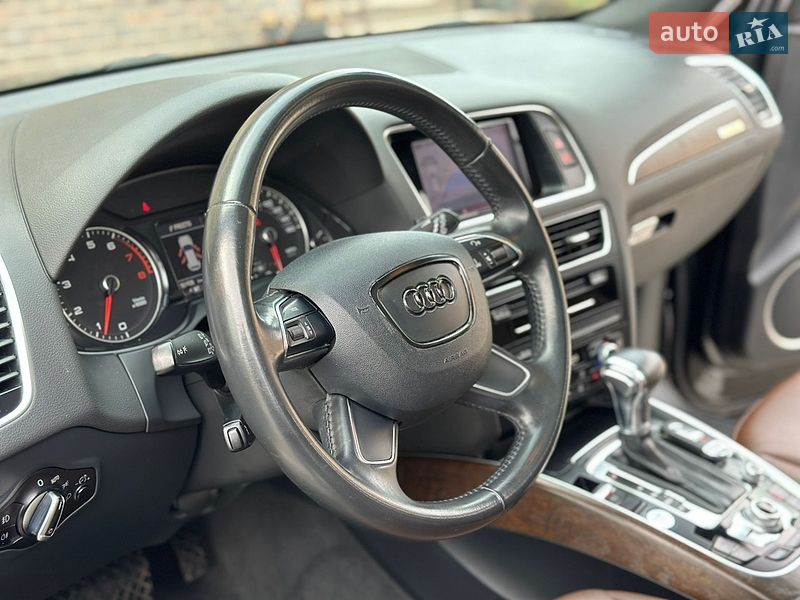 Внедорожник / Кроссовер Audi Q5 2014 в Киеве