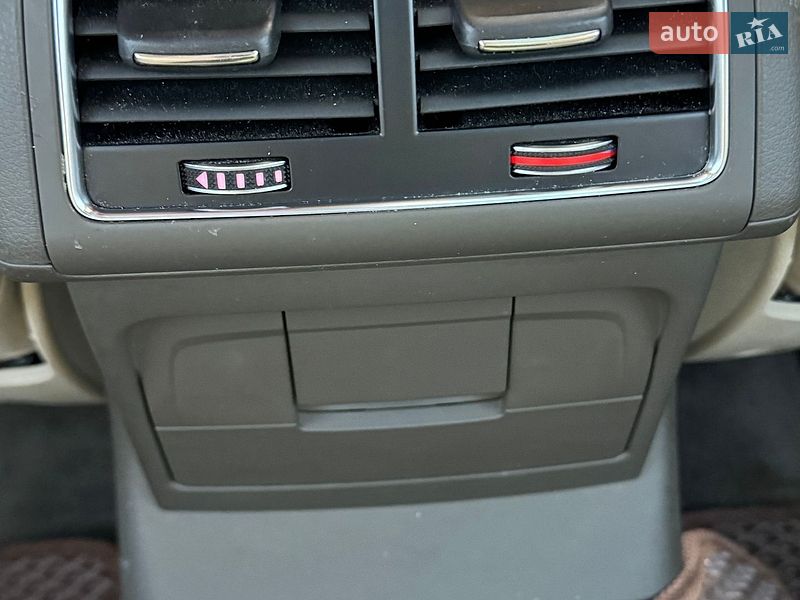 Внедорожник / Кроссовер Audi Q5 2015 в Полтаве