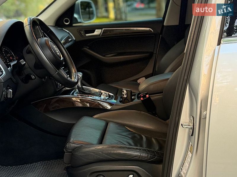 Внедорожник / Кроссовер Audi Q5 2014 в Павлограде