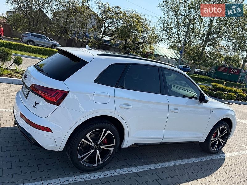 Позашляховик / Кросовер Audi Q5 2024 в Одесі