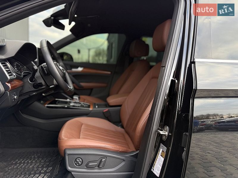 Внедорожник / Кроссовер Audi Q5 2021 в Львове
