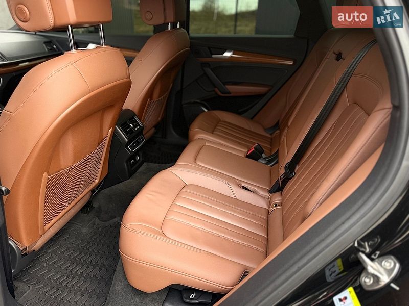 Внедорожник / Кроссовер Audi Q5 2021 в Львове