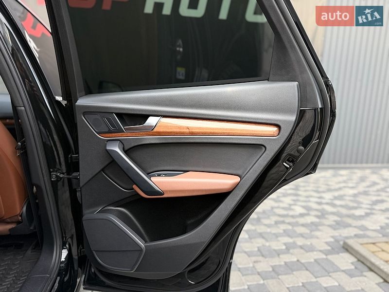 Внедорожник / Кроссовер Audi Q5 2021 в Львове