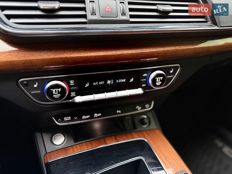 Внедорожник / Кроссовер Audi Q5 2021 в Львове