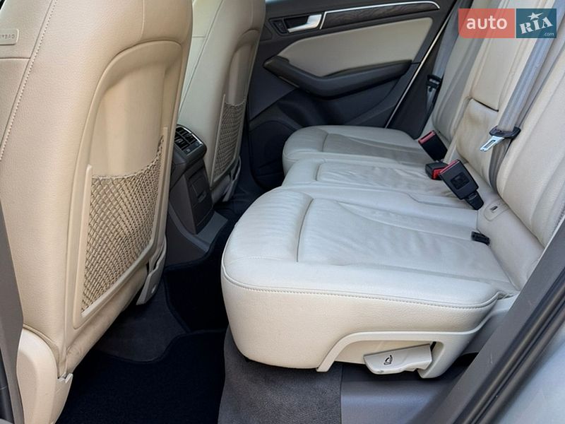 Внедорожник / Кроссовер Audi Q5 2014 в Каменец-Подольском