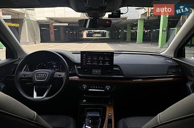 Позашляховик / Кросовер Audi Q5 2022 в Києві