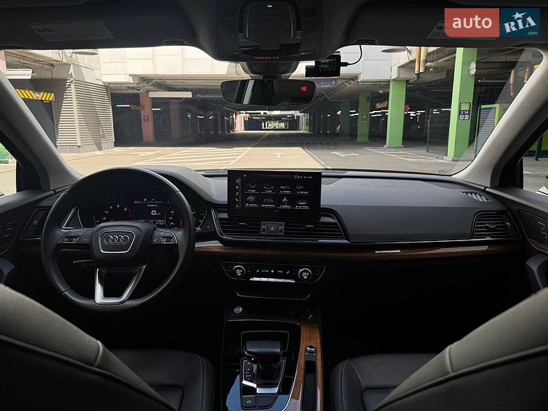 Позашляховик / Кросовер Audi Q5 2022 в Києві