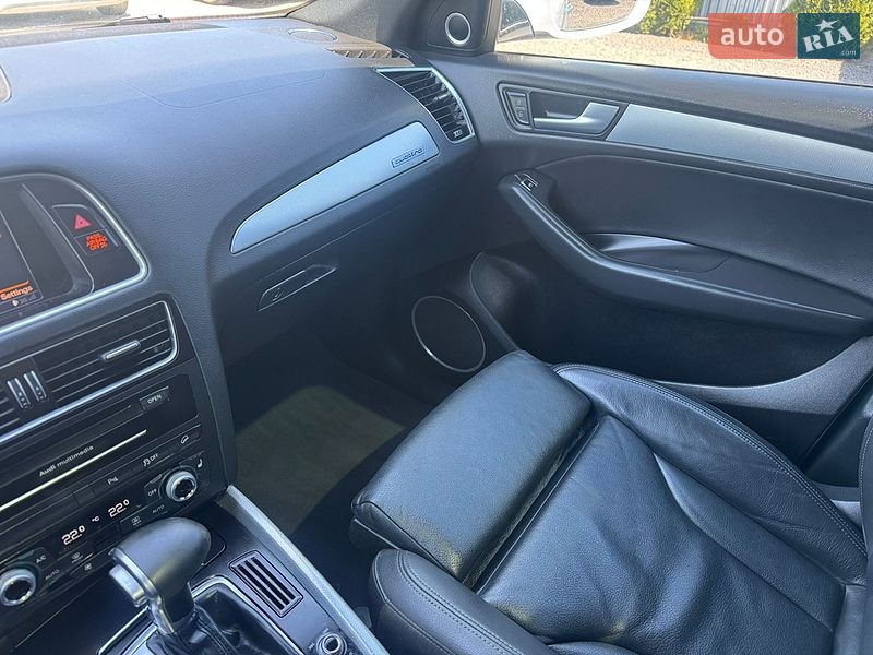 Позашляховик / Кросовер Audi Q5 2016 в Луцьку