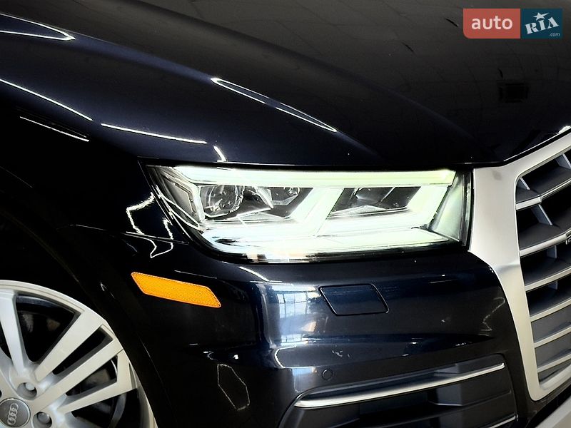 Внедорожник / Кроссовер Audi Q5 2019 в Николаеве