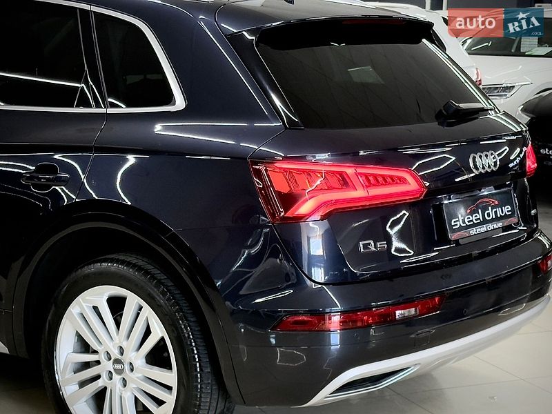 Внедорожник / Кроссовер Audi Q5 2019 в Николаеве