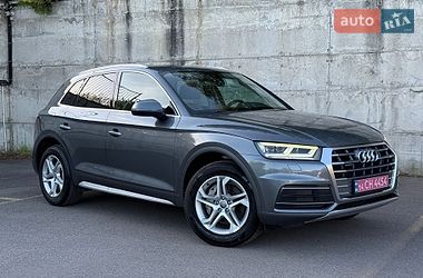 Внедорожник / Кроссовер Audi Q5 2018 в Ровно