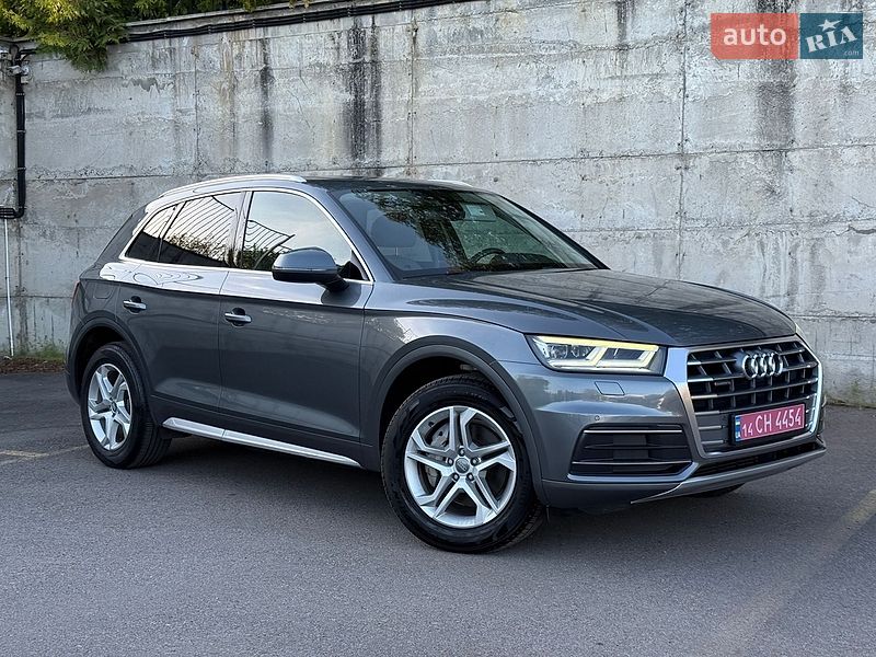Внедорожник / Кроссовер Audi Q5 2018 в Ровно