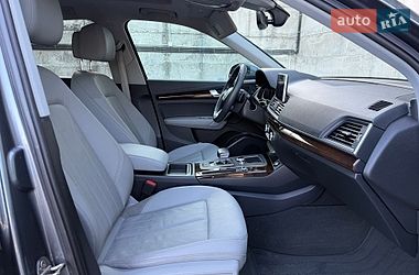 Внедорожник / Кроссовер Audi Q5 2018 в Ровно