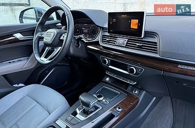Внедорожник / Кроссовер Audi Q5 2018 в Ровно