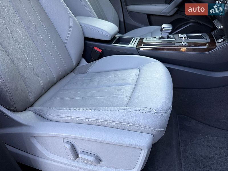 Внедорожник / Кроссовер Audi Q5 2018 в Ровно