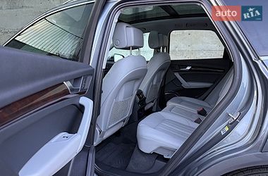 Внедорожник / Кроссовер Audi Q5 2018 в Ровно