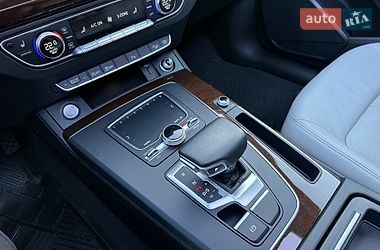Внедорожник / Кроссовер Audi Q5 2018 в Ровно