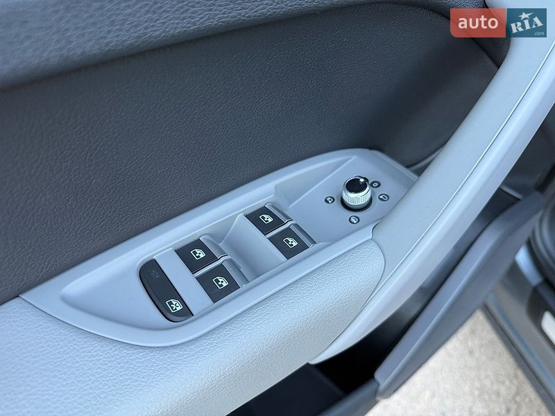 Внедорожник / Кроссовер Audi Q5 2018 в Ровно