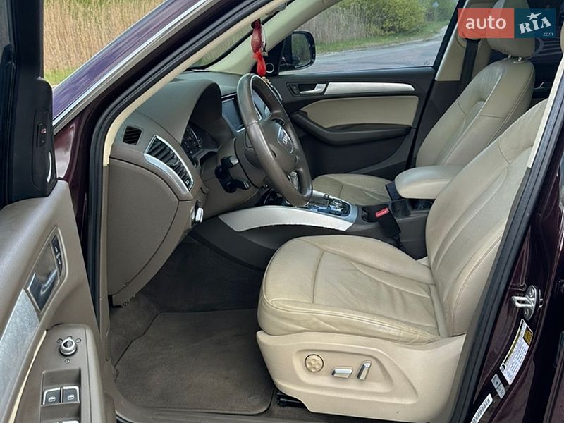 Внедорожник / Кроссовер Audi Q5 2015 в Городке