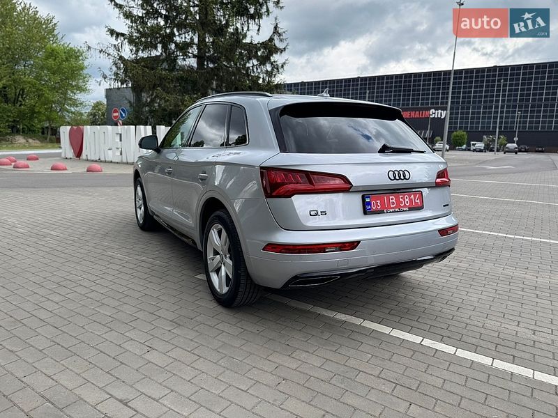 Внедорожник / Кроссовер Audi Q5 2019 в Луцке