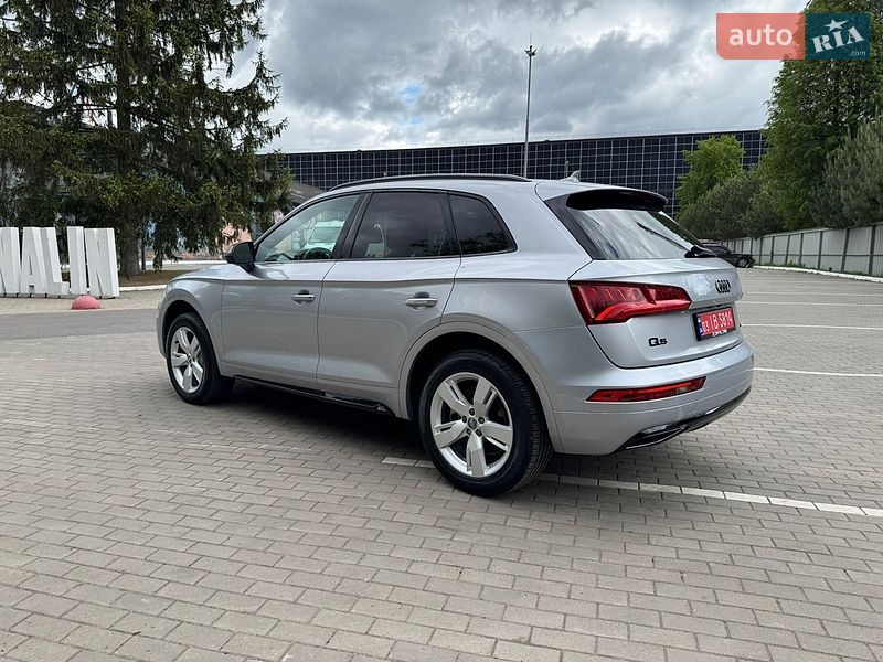 Внедорожник / Кроссовер Audi Q5 2019 в Луцке
