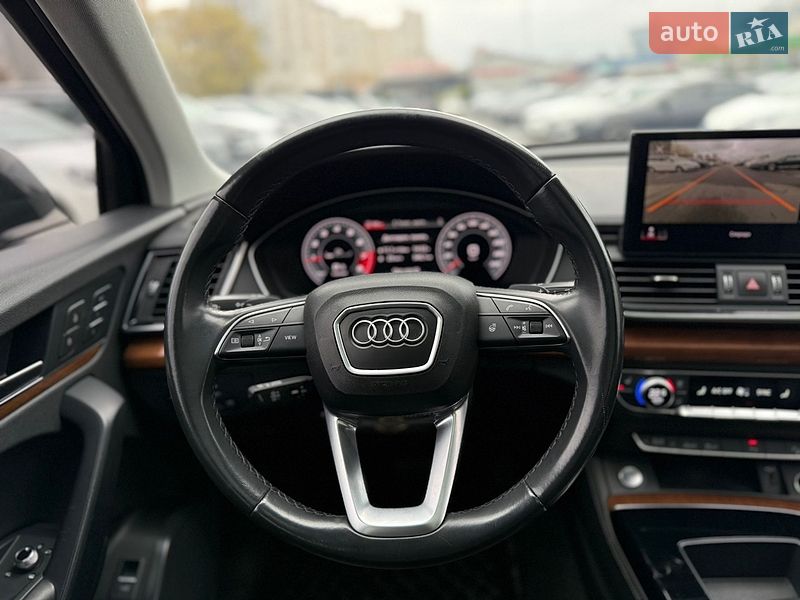 Внедорожник / Кроссовер Audi Q5 2021 в Киеве