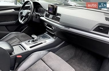 Внедорожник / Кроссовер Audi Q5 2017 в Киеве