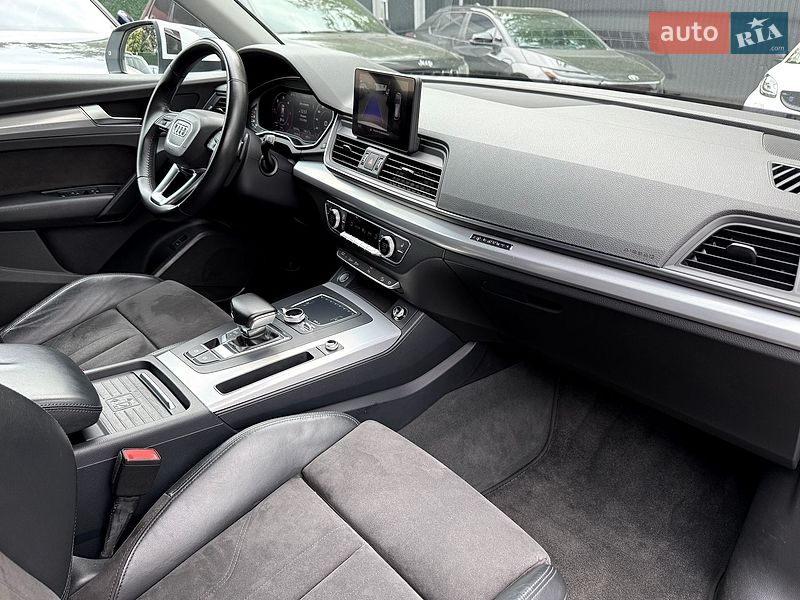 Внедорожник / Кроссовер Audi Q5 2017 в Киеве