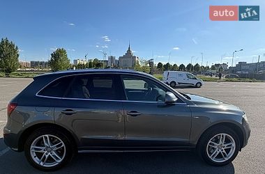 Позашляховик / Кросовер Audi Q5 2015 в Києві