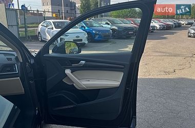 Позашляховик / Кросовер Audi Q5 2018 в Луцьку