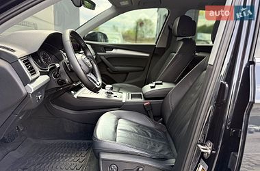 Позашляховик / Кросовер Audi Q5 2018 в Львові